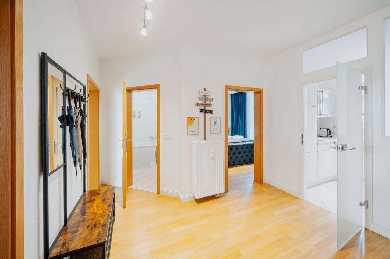 Blissplace 3 Zi Premium Apartment Nahe Getec Arena Mit Kingsize Betten Und Balkon Magdeburg Exterior foto