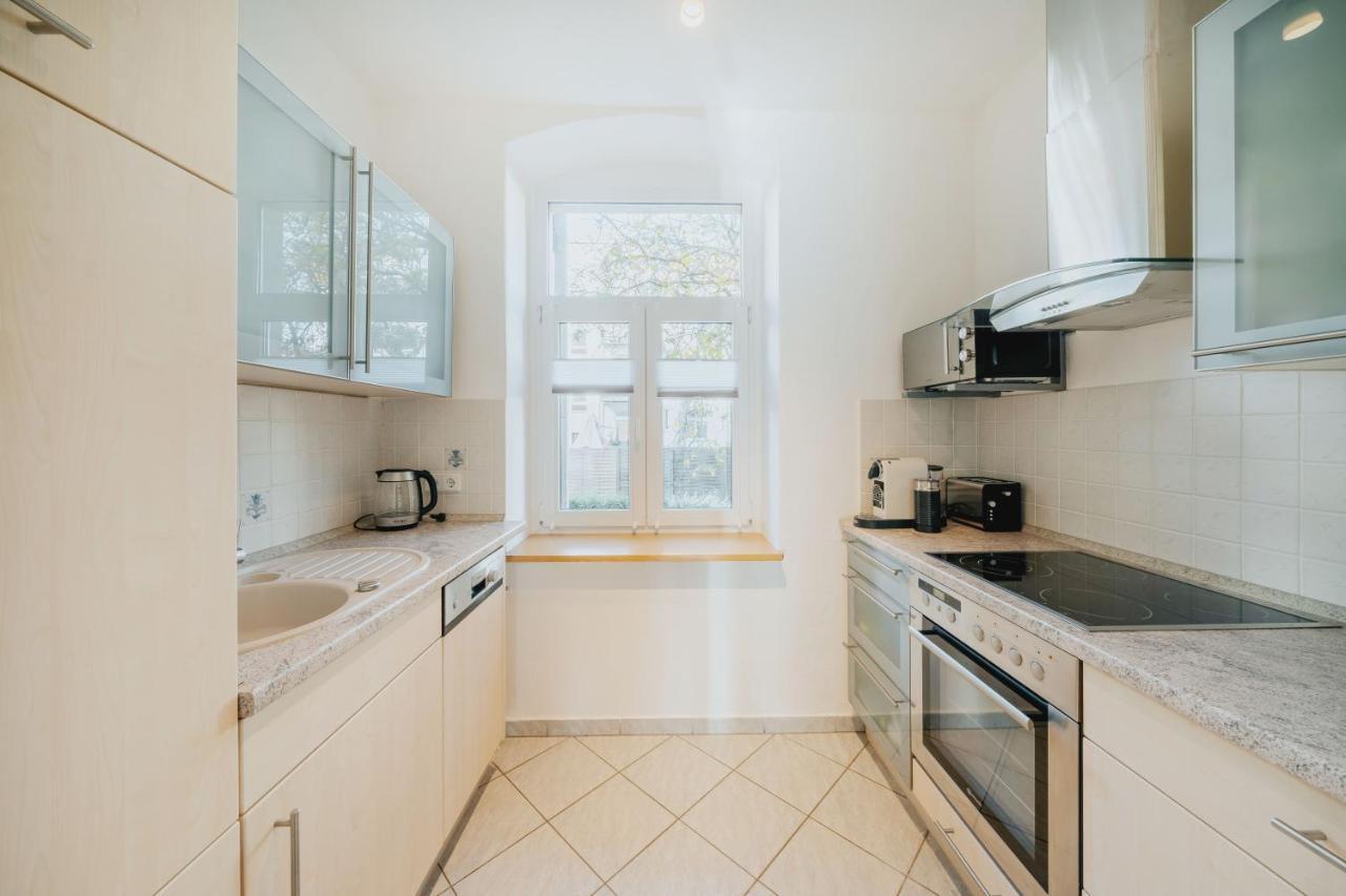 Blissplace 3 Zi Premium Apartment Nahe Getec Arena Mit Kingsize Betten Und Balkon Magdeburg Exterior foto