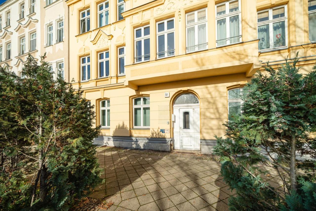 Blissplace 3 Zi Premium Apartment Nahe Getec Arena Mit Kingsize Betten Und Balkon Magdeburg Exterior foto